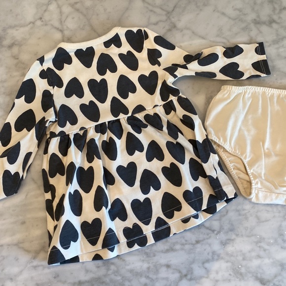 Cat & Jack 6-9m long sleeve dress with bloomers 🖤 - Picture 6 of 6